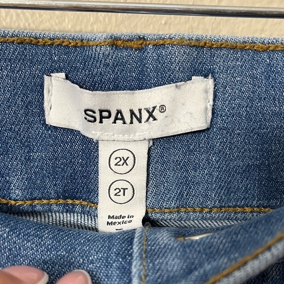 SPANXshape EveryWear Cropped Wide Leg Jeans XXL Tall - Picture 6 of 9